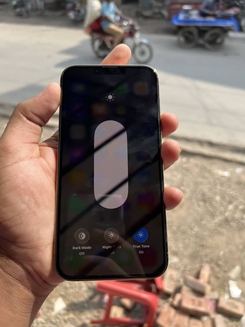 Apple iPhone 13 Pro Max 7