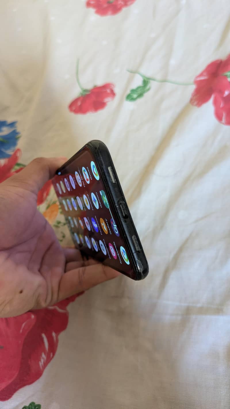 Google Pixel 4a 5G 3