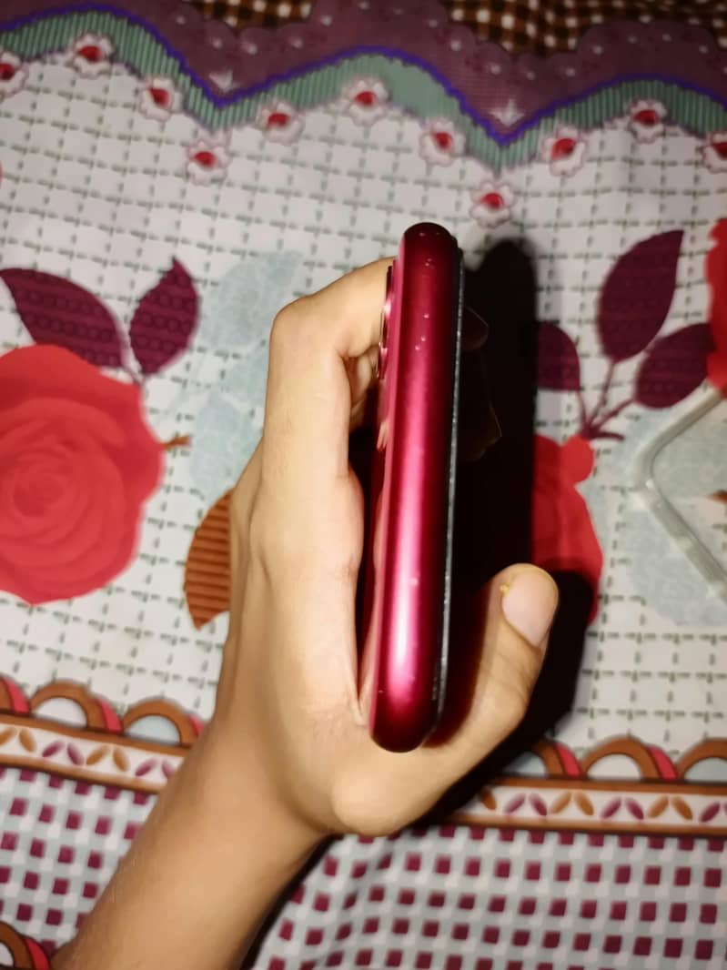 Apple iPhone 11 3