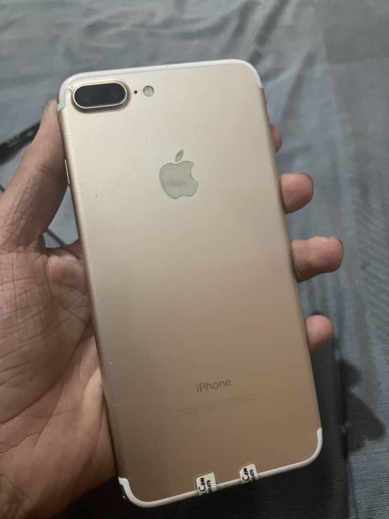 Apple iPhone 7 Plus 1