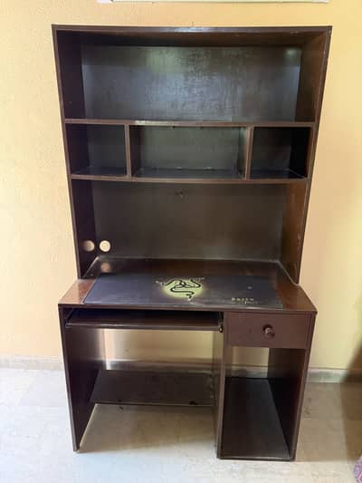 Computer table for sale