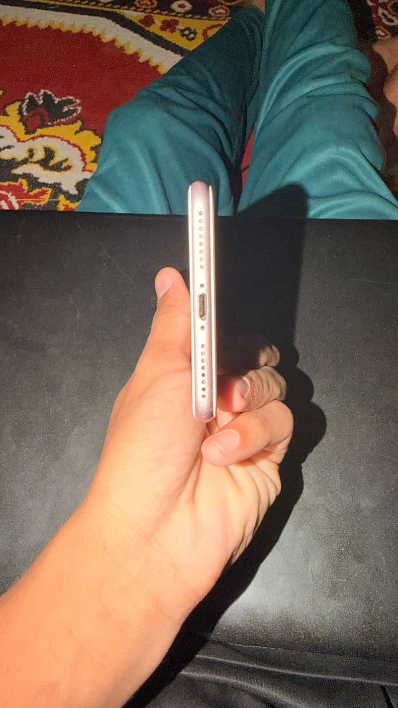 Apple iPhone 7 Plus 4