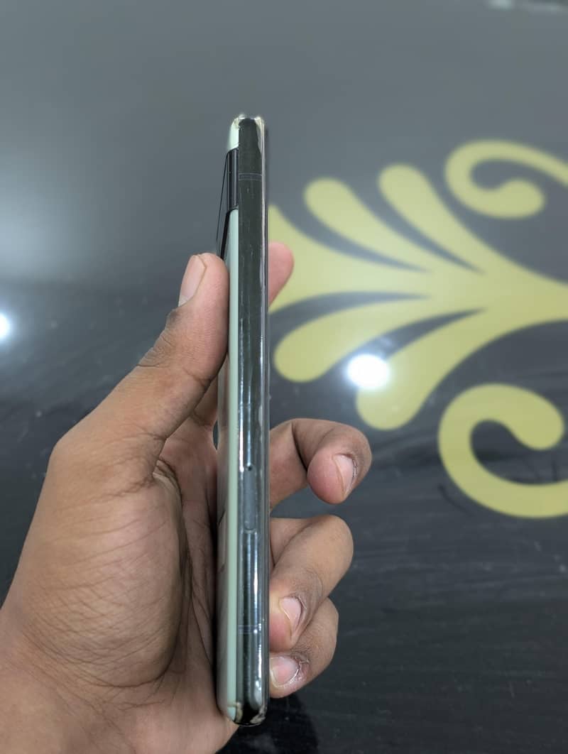 Google Pixel 6a 1
