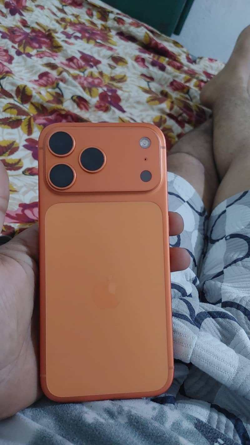 Apple iPhone 17 Pro Max 6