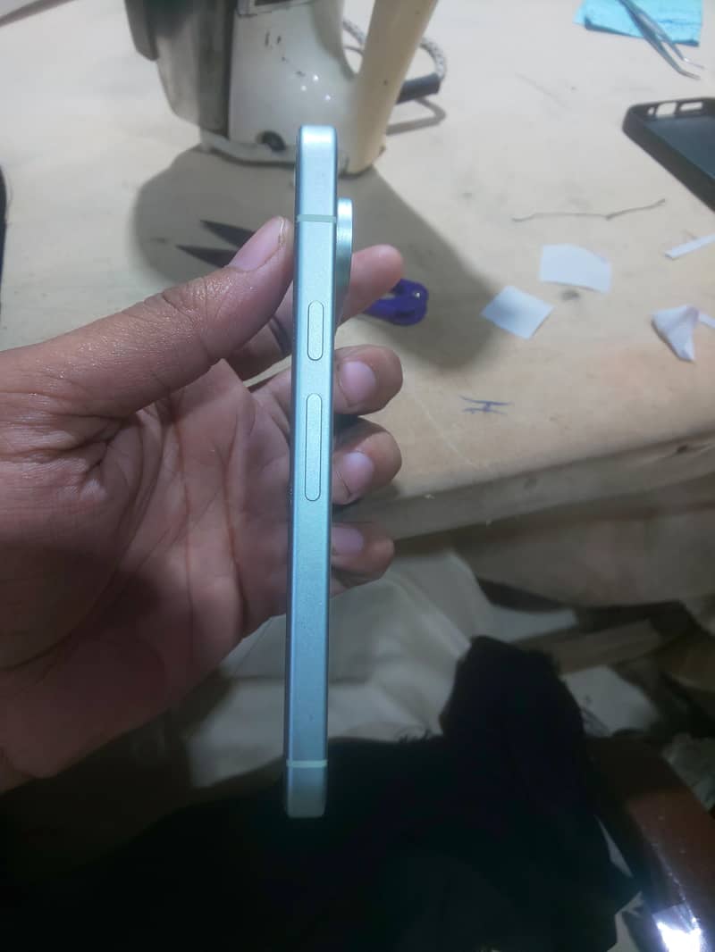 Google Pixel 9 2