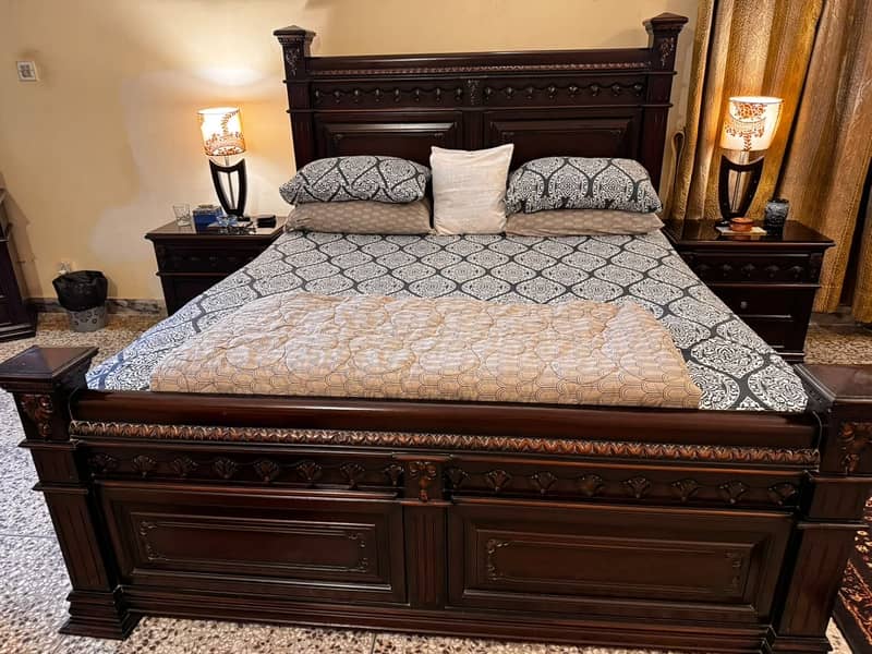 Solid Sheesham Bed 3