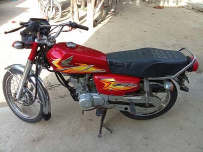 Karachi number first onwer salled engine chamber chain spoket new dala