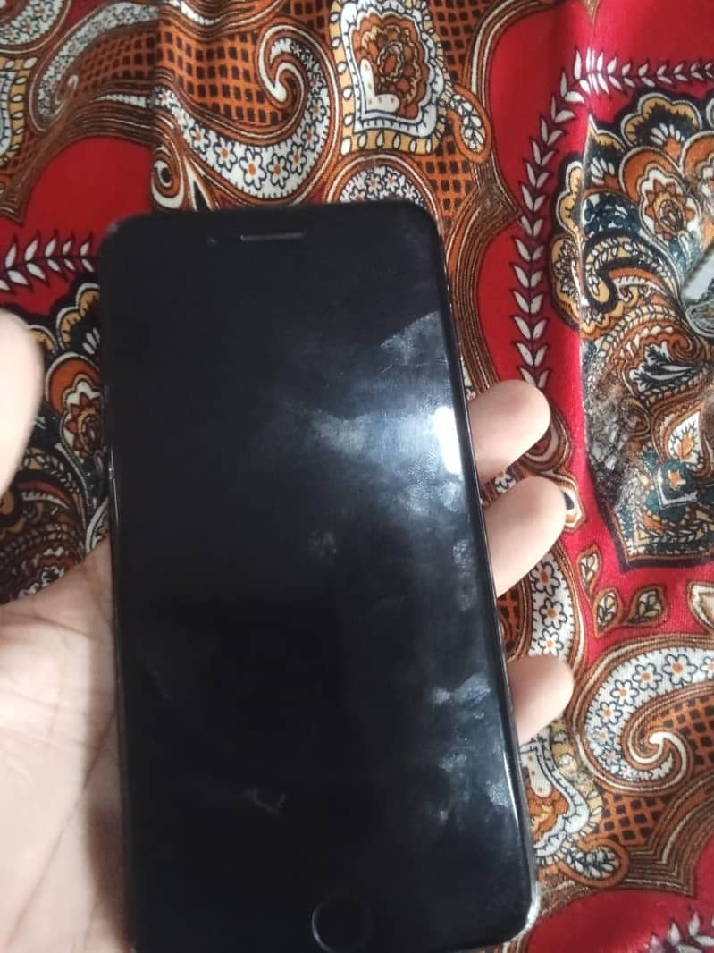 Apple iPhone 7 Plus 0