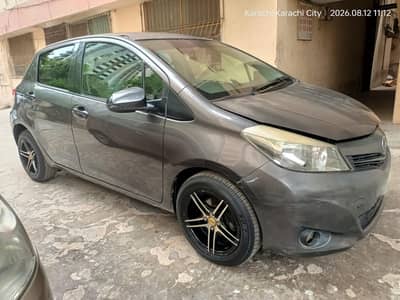 Toyota Vitz 2014