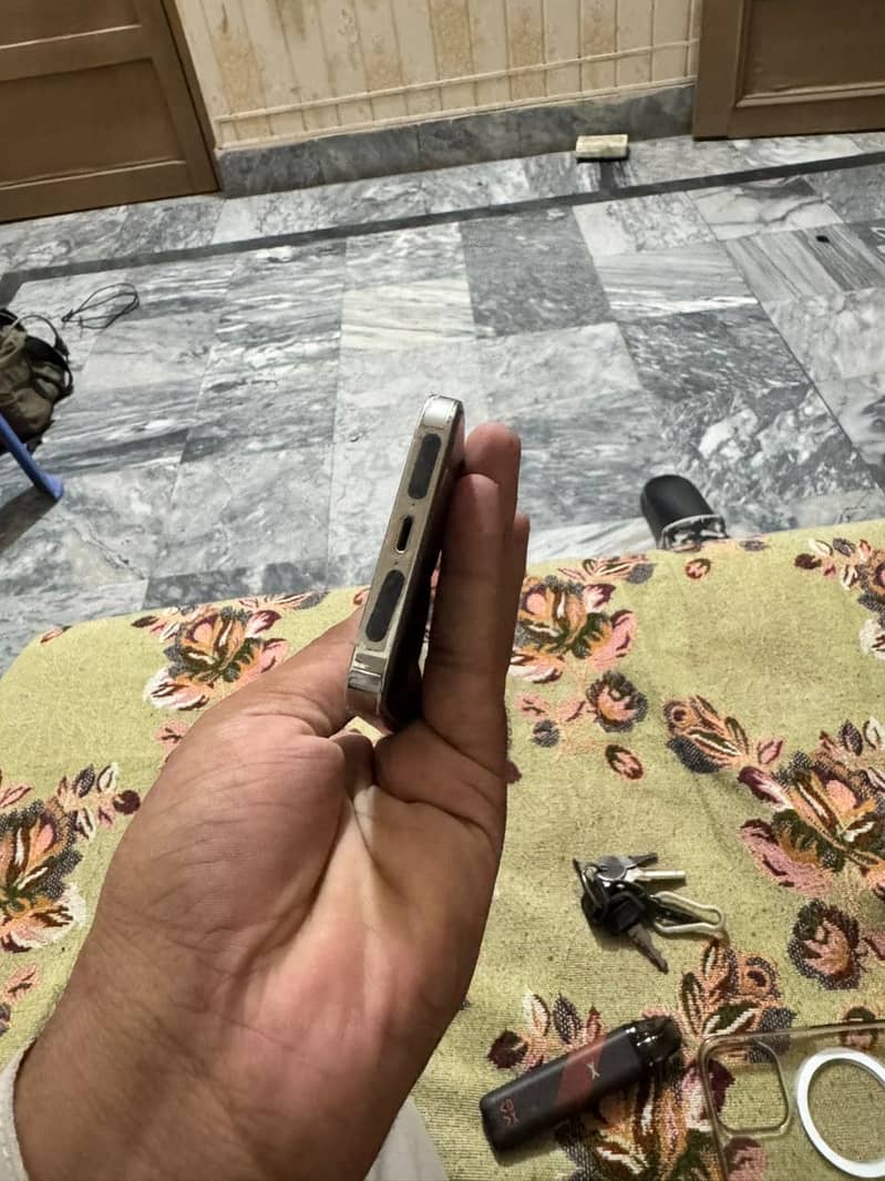 Apple iPhone 13 Pro 5