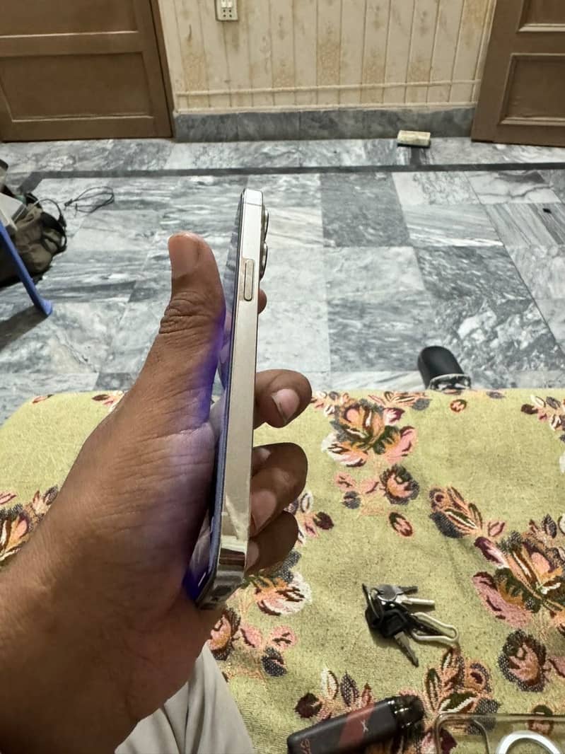 Apple iPhone 13 Pro 6