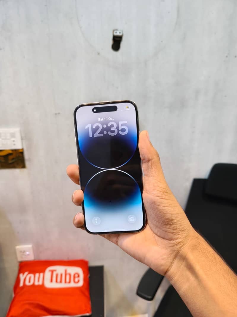 Apple iPhone 14 Pro 0