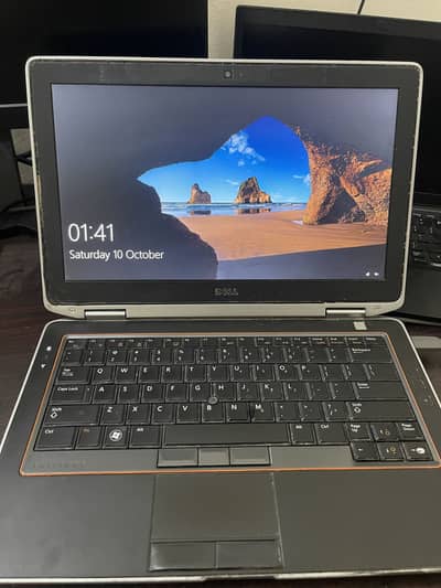 Dell latitude E6320 i-5