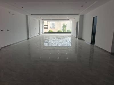 8 MARLA BRAND NEW FLOOR FOR RENT IN DHA RAYA ON HOT LOCATION