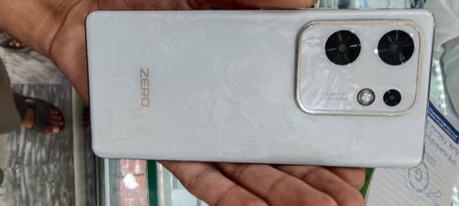 Infinix Zero 30