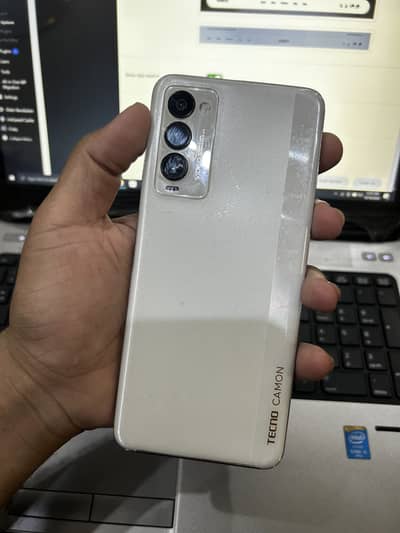 Tecno Camon 18 with box