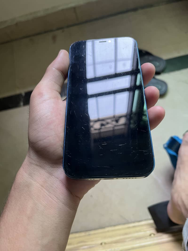 Apple iPhone 12 5