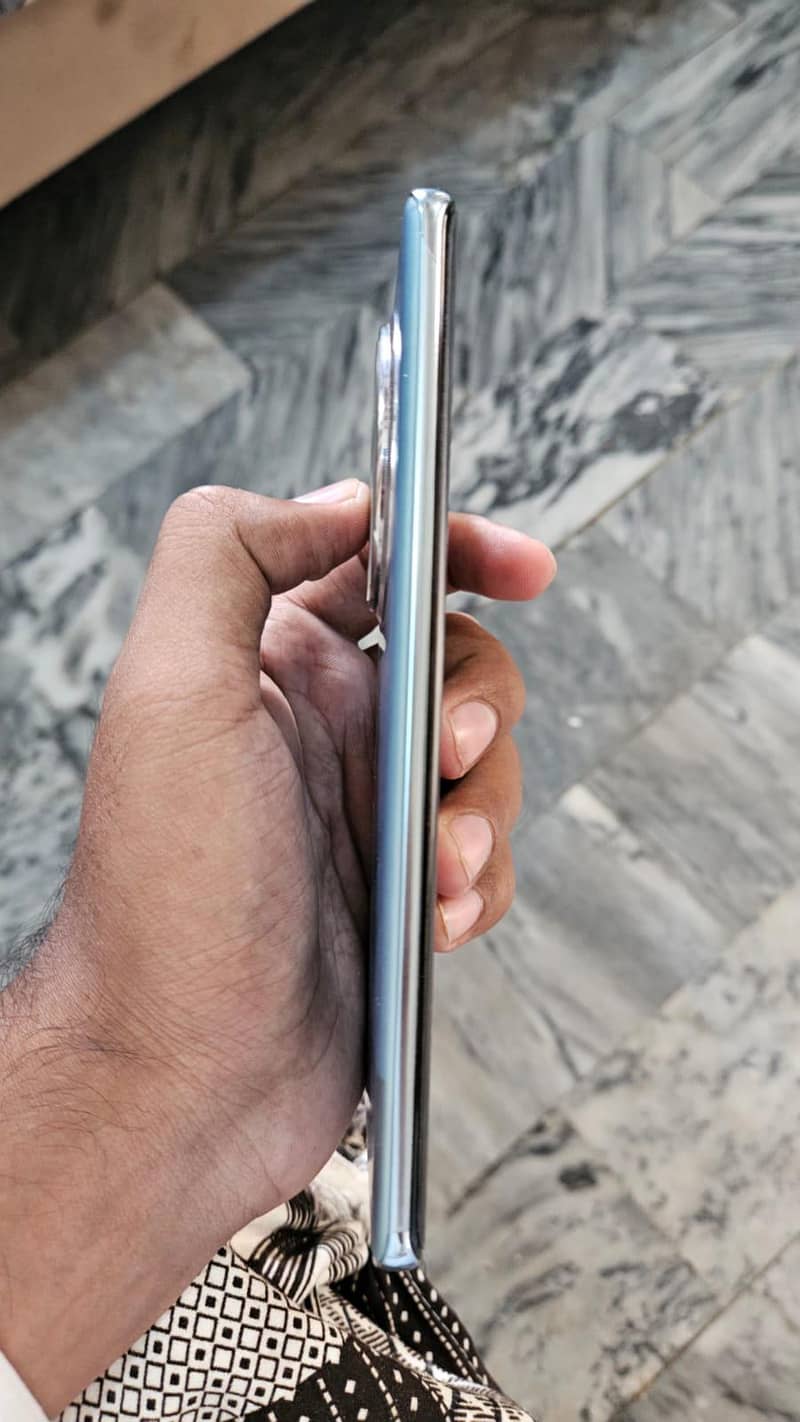 Infinix Zero 40 5