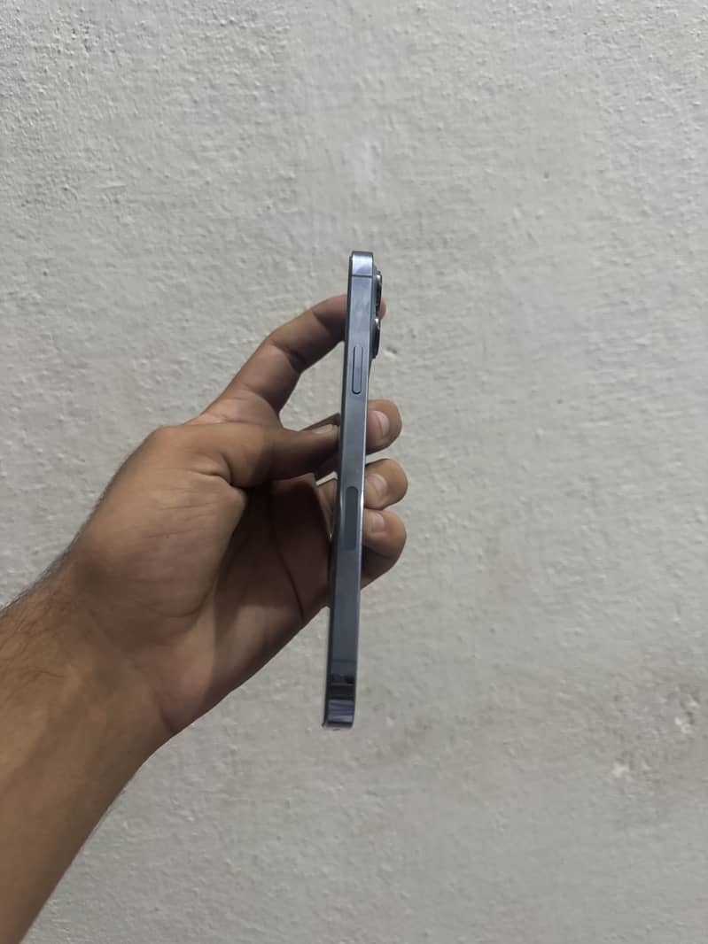 Apple iPhone 13 Pro Max 6