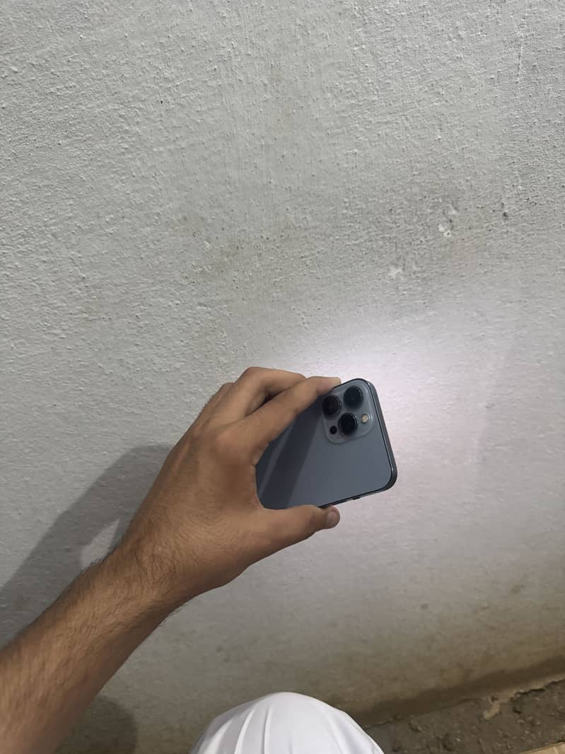 Apple iPhone 13 Pro Max 7