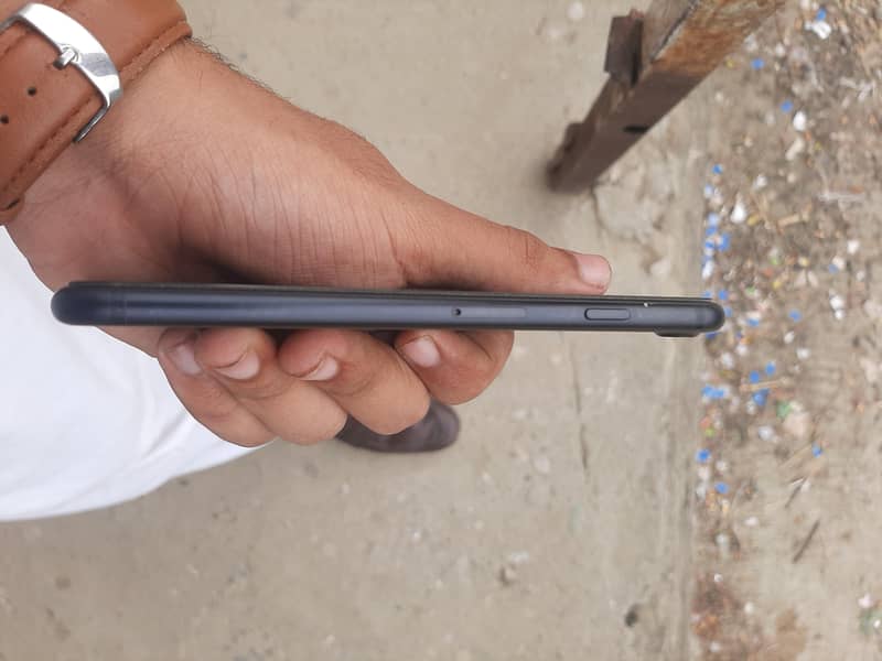 Apple iPhone 7 1