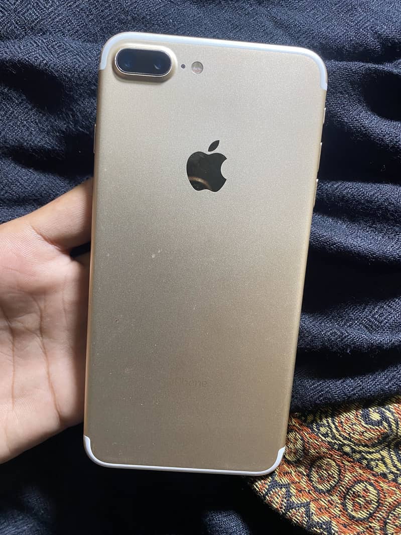Apple iPhone 7 Plus 0