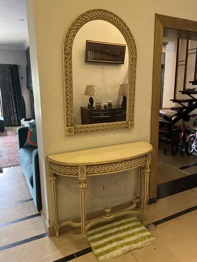 Carved Wooden Console Table with Arched Mirror - Antique Ivory Finish