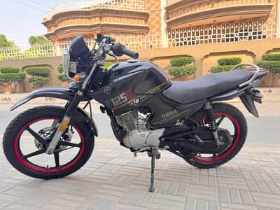 Yamaha YBR 125G 2024