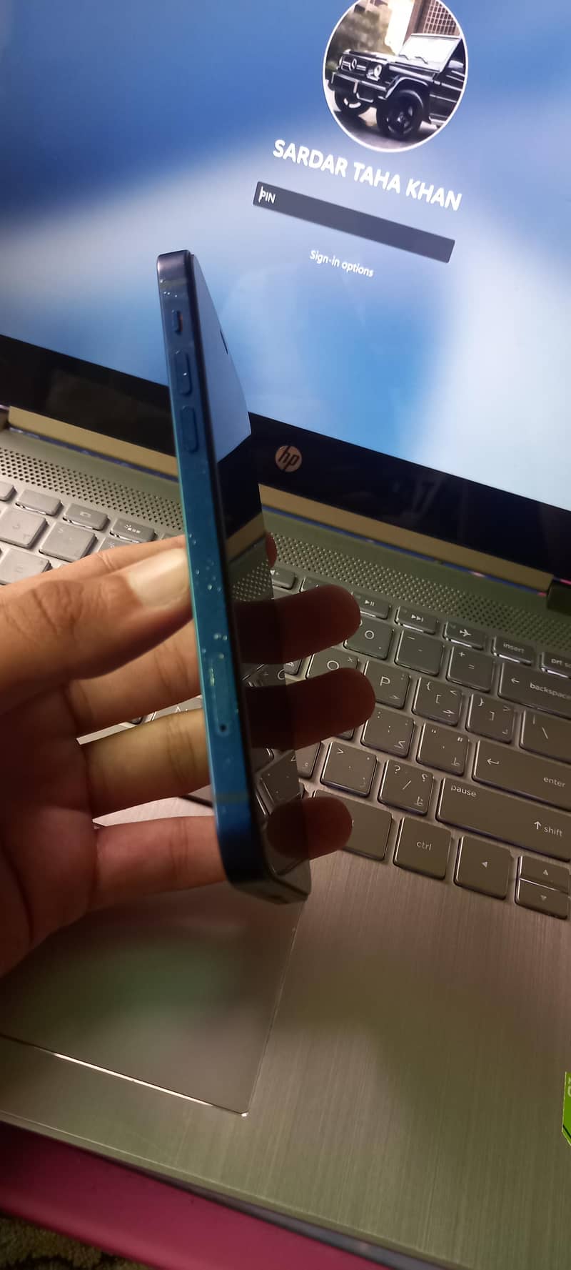 Apple iPhone 12 4
