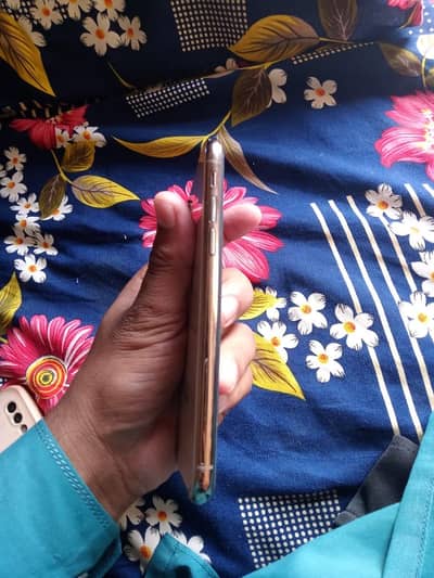 Apple iPhone XS