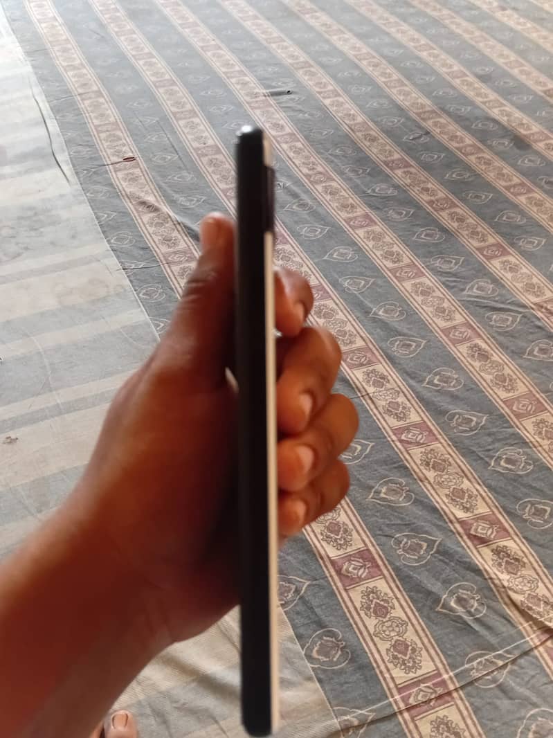 Google Pixel 6a 1