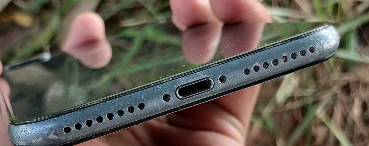 Apple iPhone 8 Plus 3