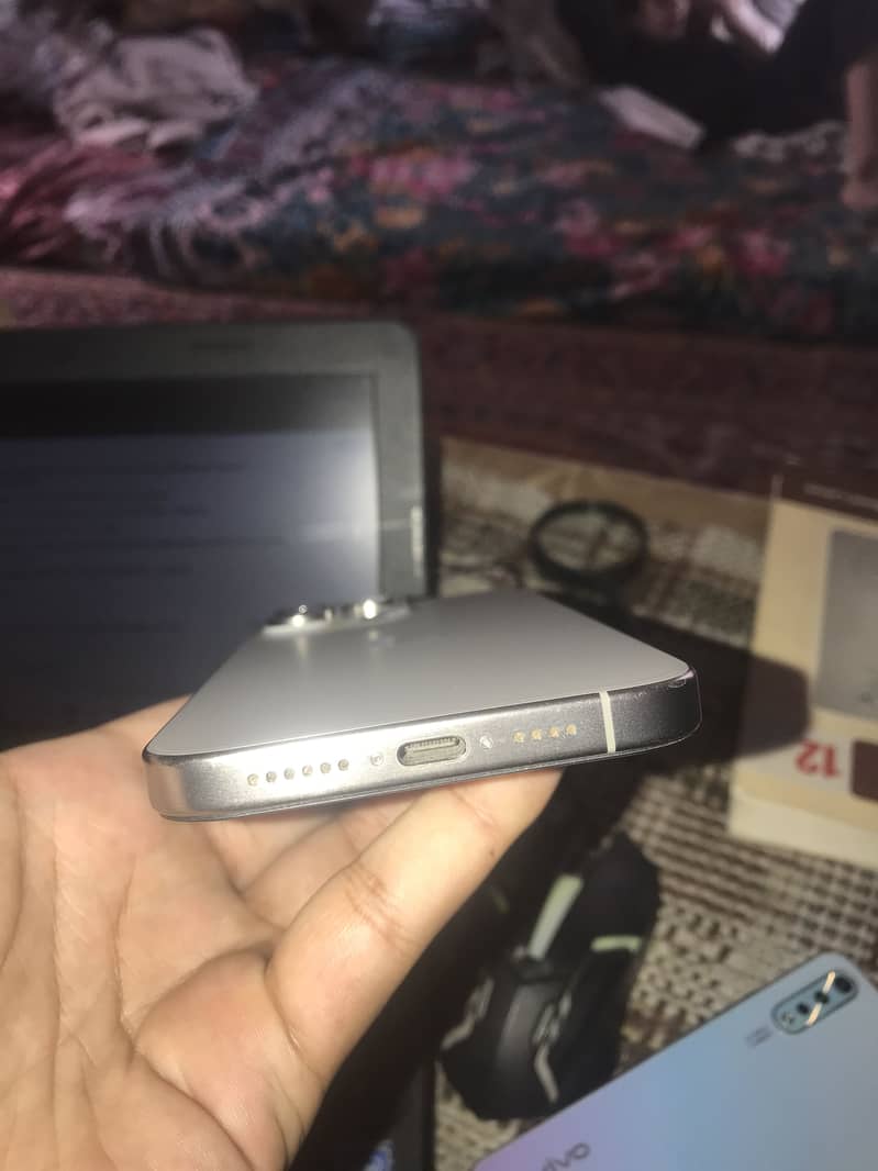 Apple iPhone 15 Pro Max 1