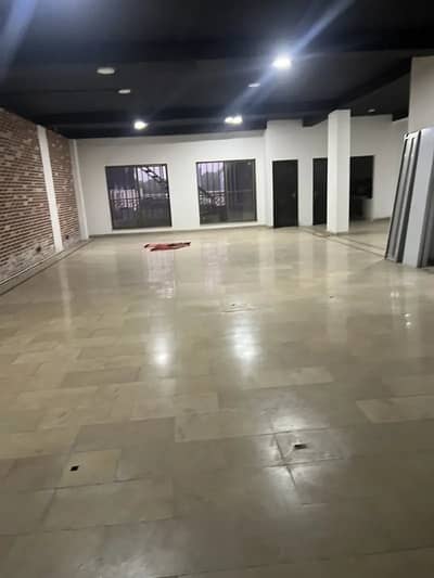 2 Kanal Building Available For Rent