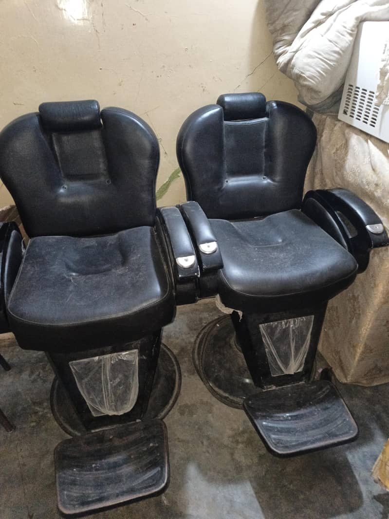 chairs 0