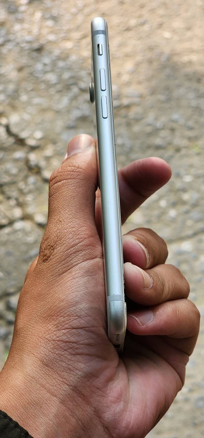 Apple iPhone 7 3