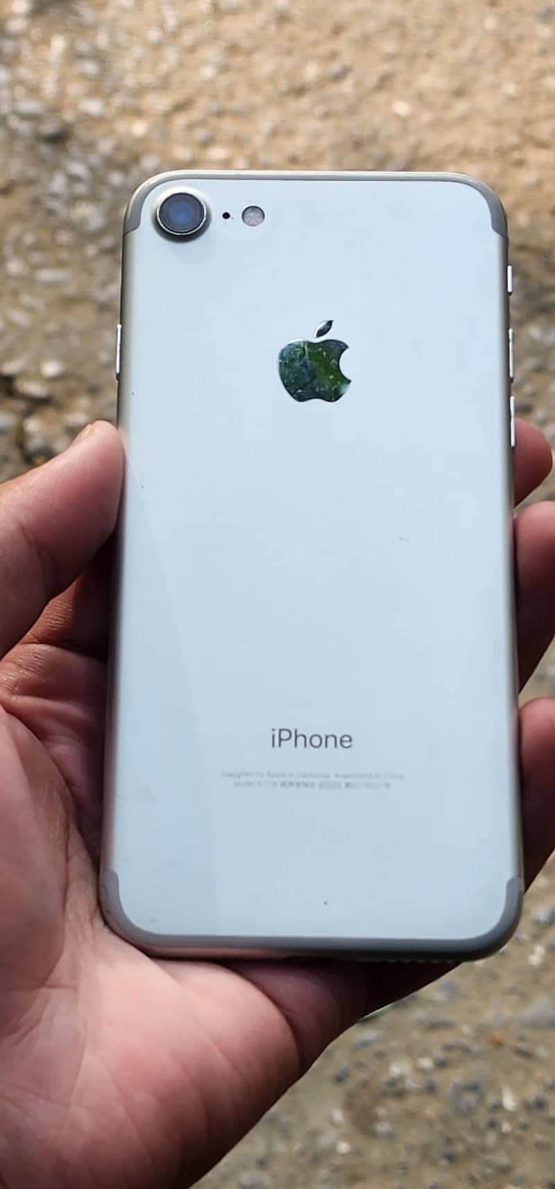 Apple iPhone 7 7