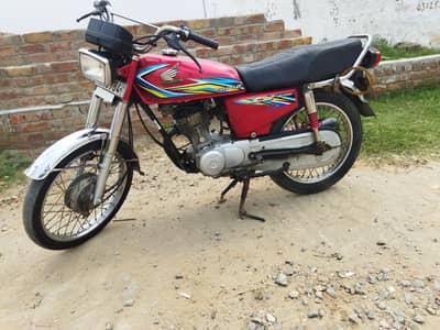Honda 125 model 2018 Lahore registered All documents complete.