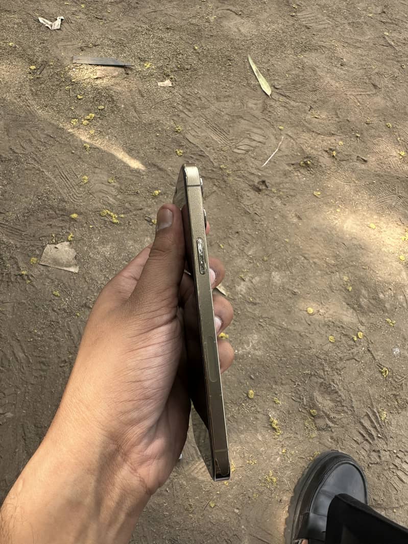 Apple iPhone 12 Pro Max 3