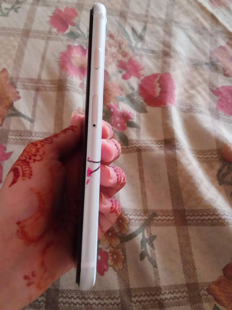 Apple iPhone SE 3