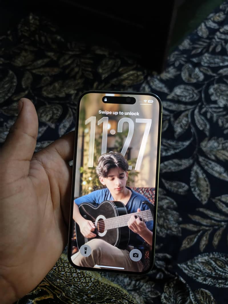 Apple iPhone 15 Pro 1