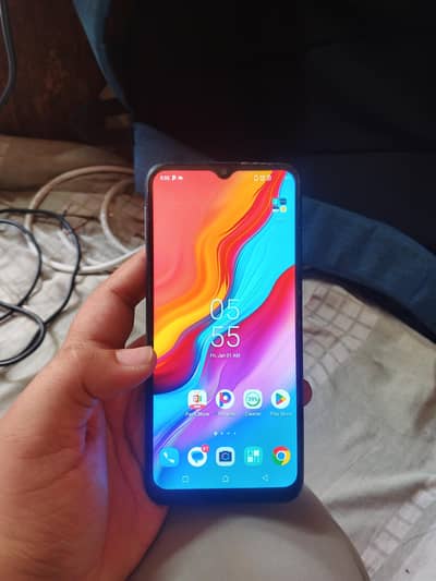 Infinix Hot 8  -  2/32
