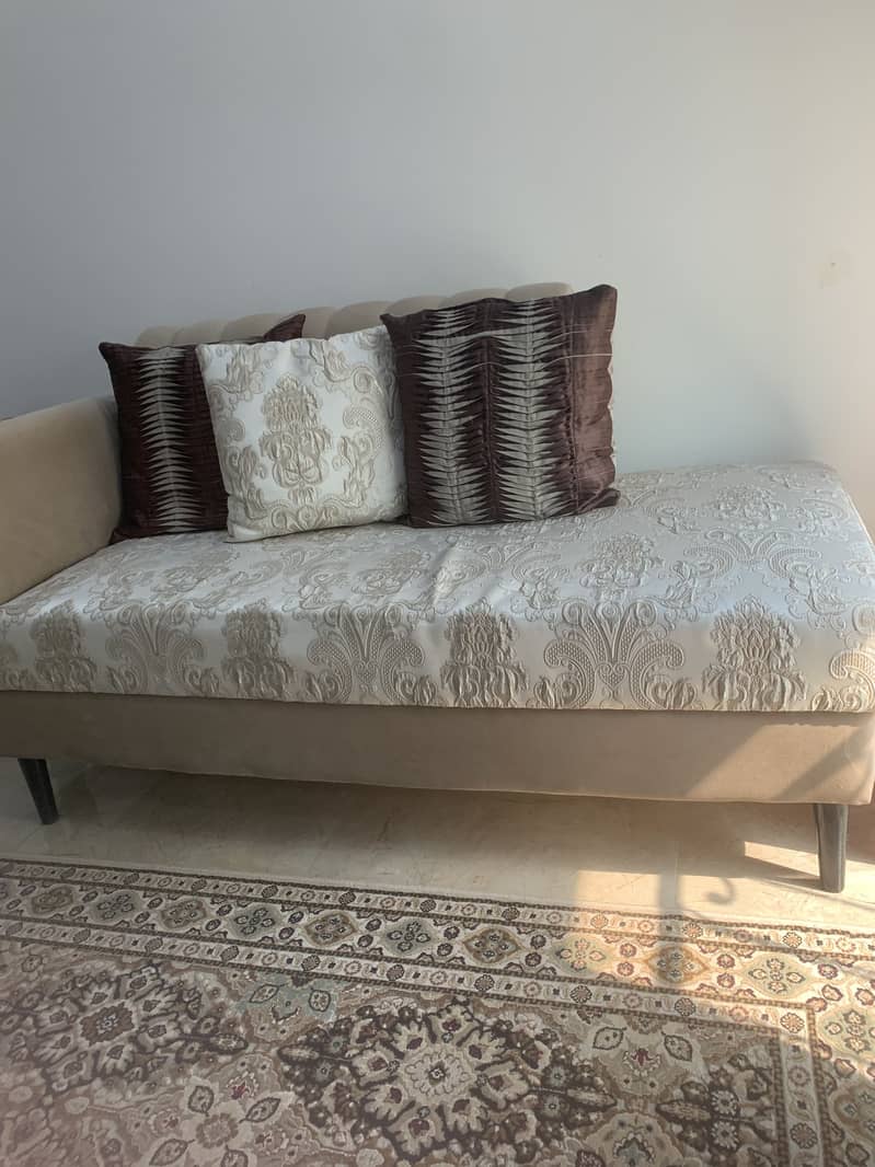 bed room sofa couch 5