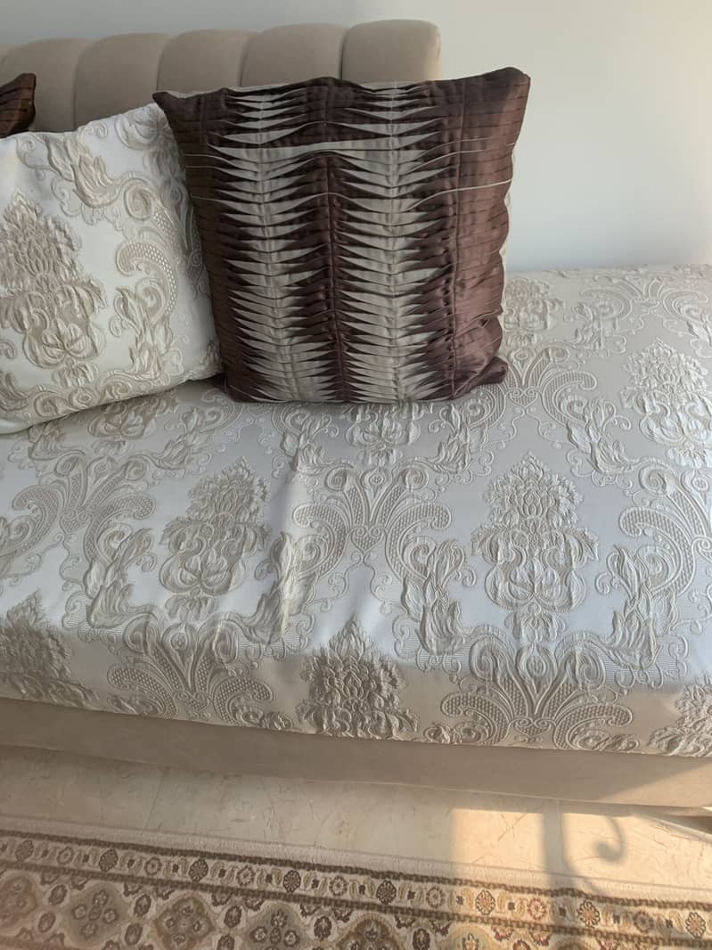bed room sofa couch 6