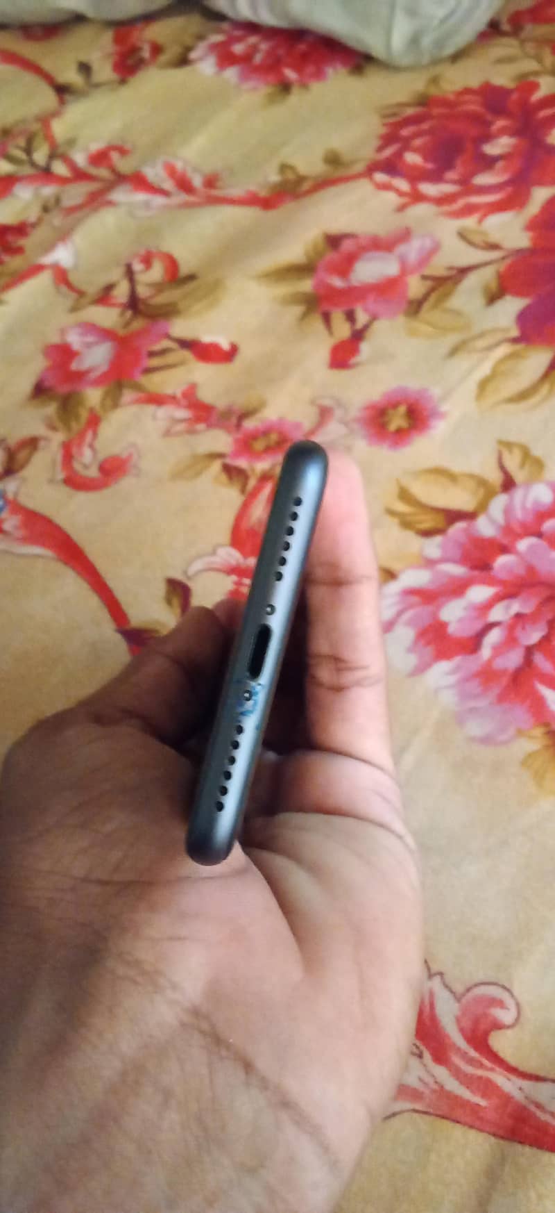Apple iPhone 8 3
