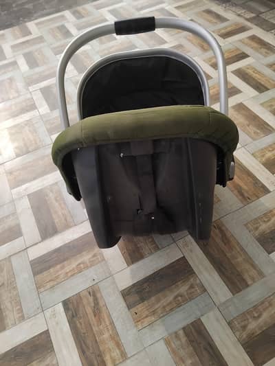 Baby carry cot