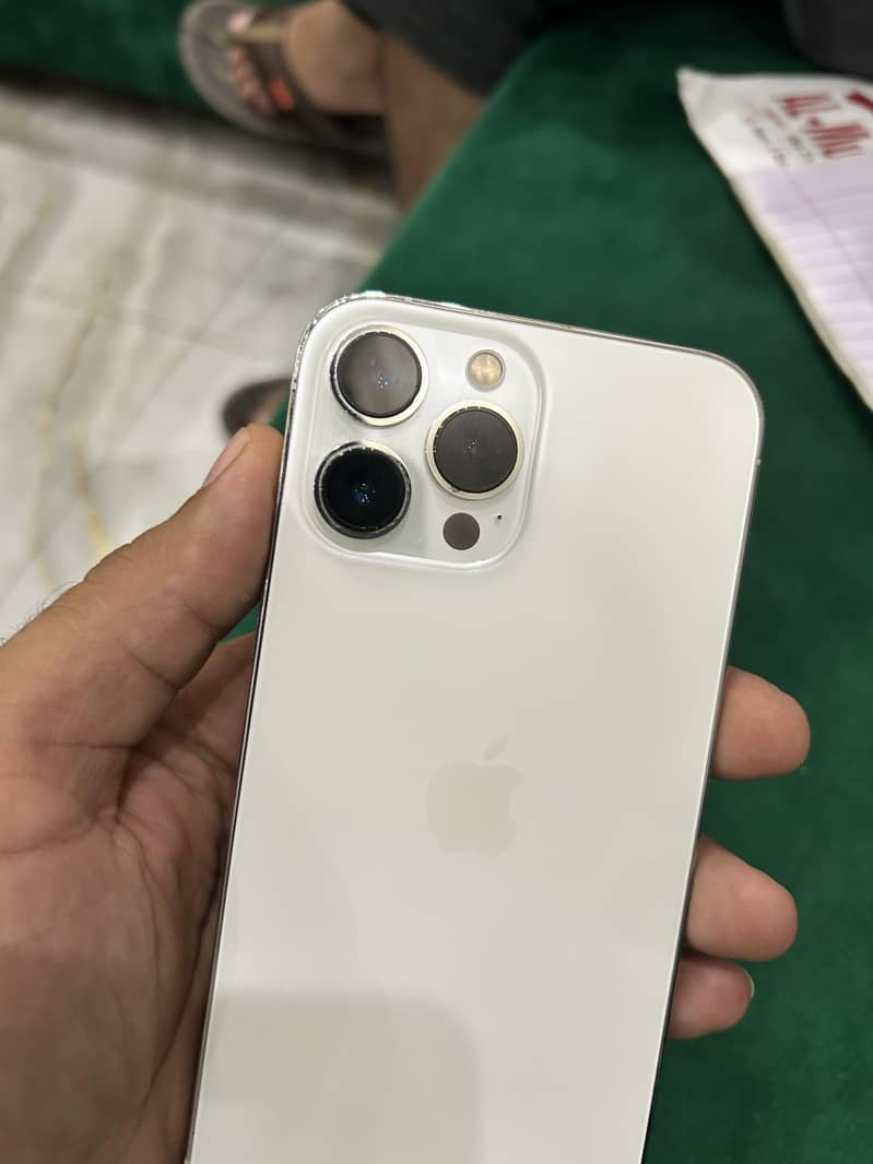 Apple iPhone 13 Pro Max 6