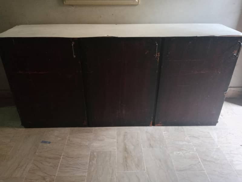 cabinet 0