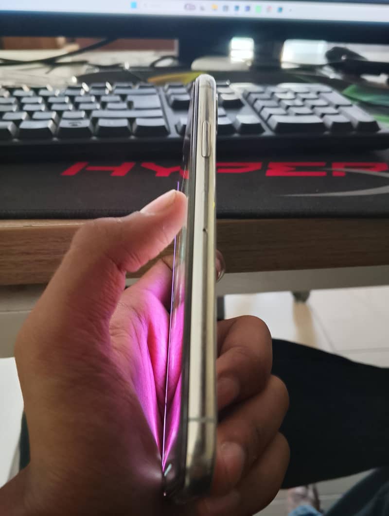 Apple iPhone X 2