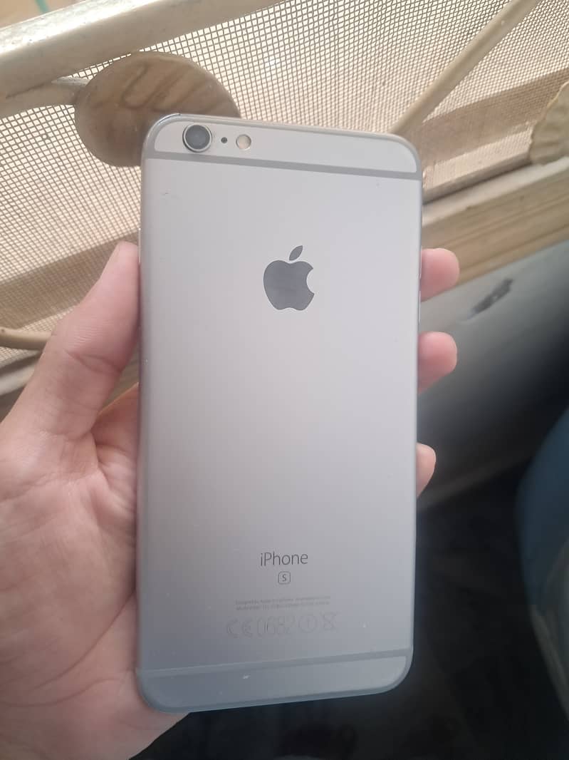 Apple iPhone 6S Plus 3
